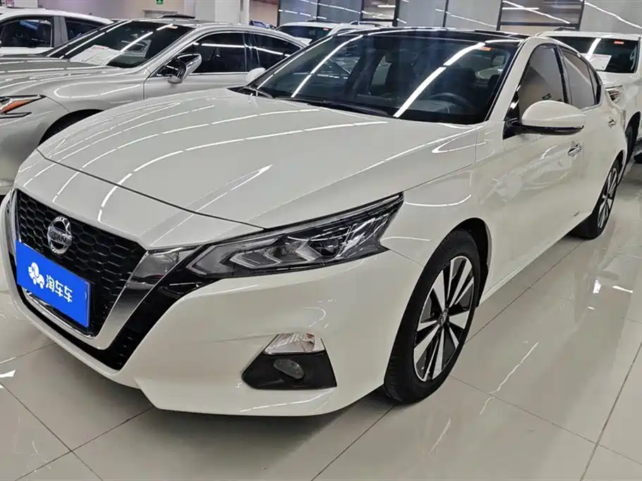 Nissan Teana 2022