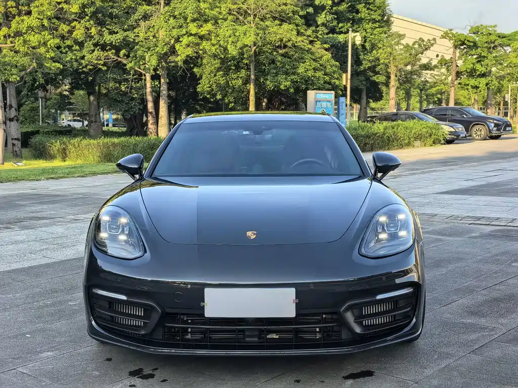 Porsche Panamera — миниатюра 2