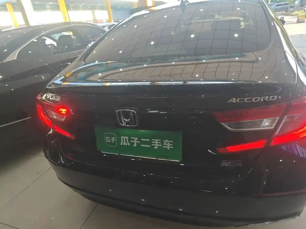 Honda Accord — миниатюра 6