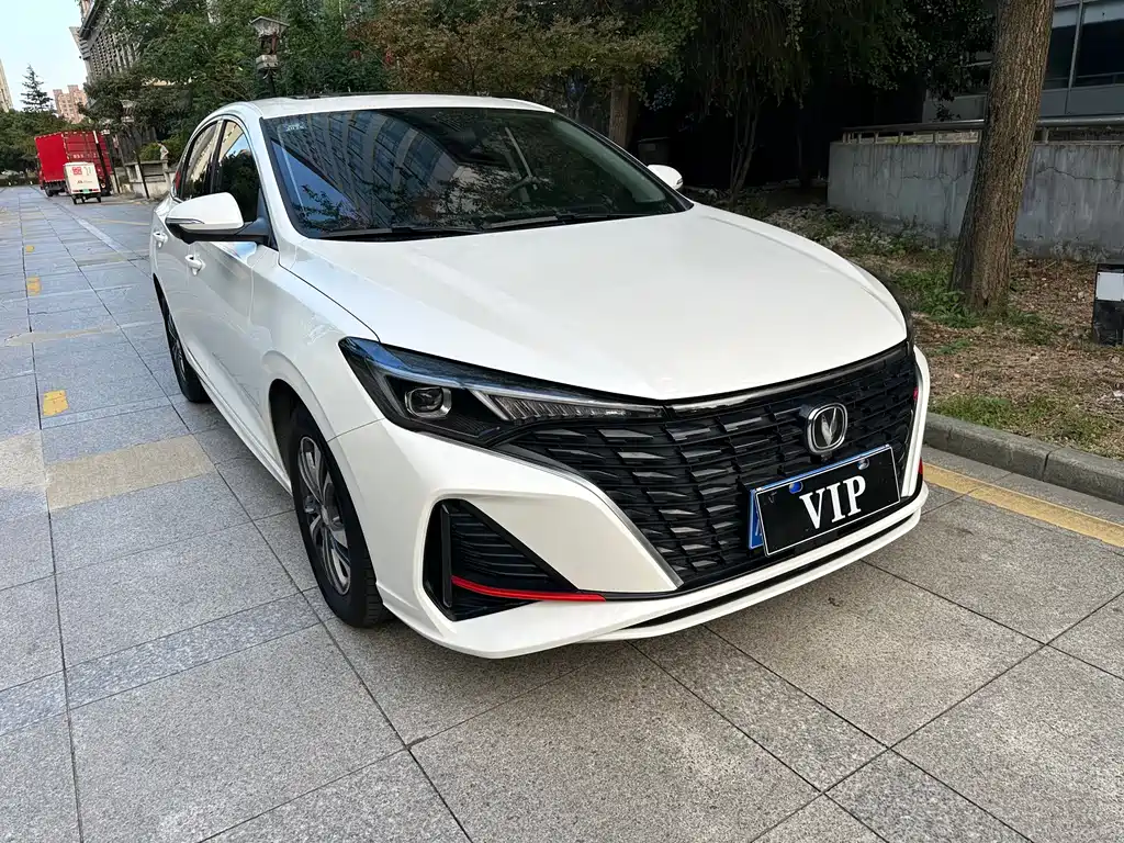 Changan Eado — миниатюра 3