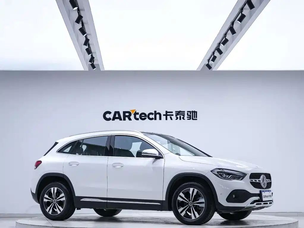 Mercedes-Benz GLA — миниатюра 8