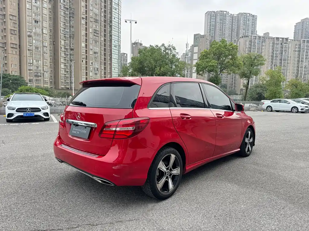 Mercedes-Benz B-Class — миниатюра 6