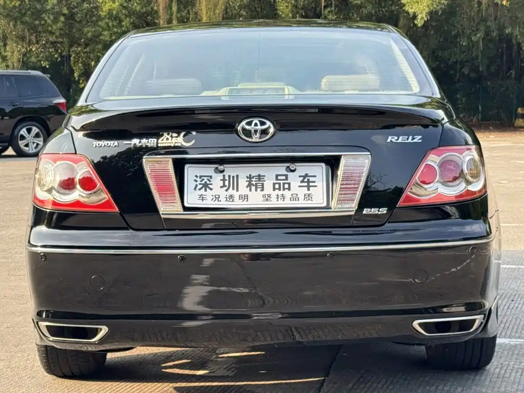 Toyota Reiz — миниатюра 5