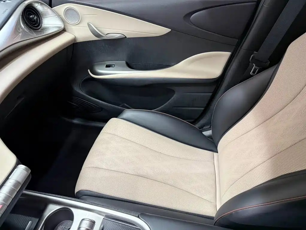 BYD Dolphin — миниатюра 13
