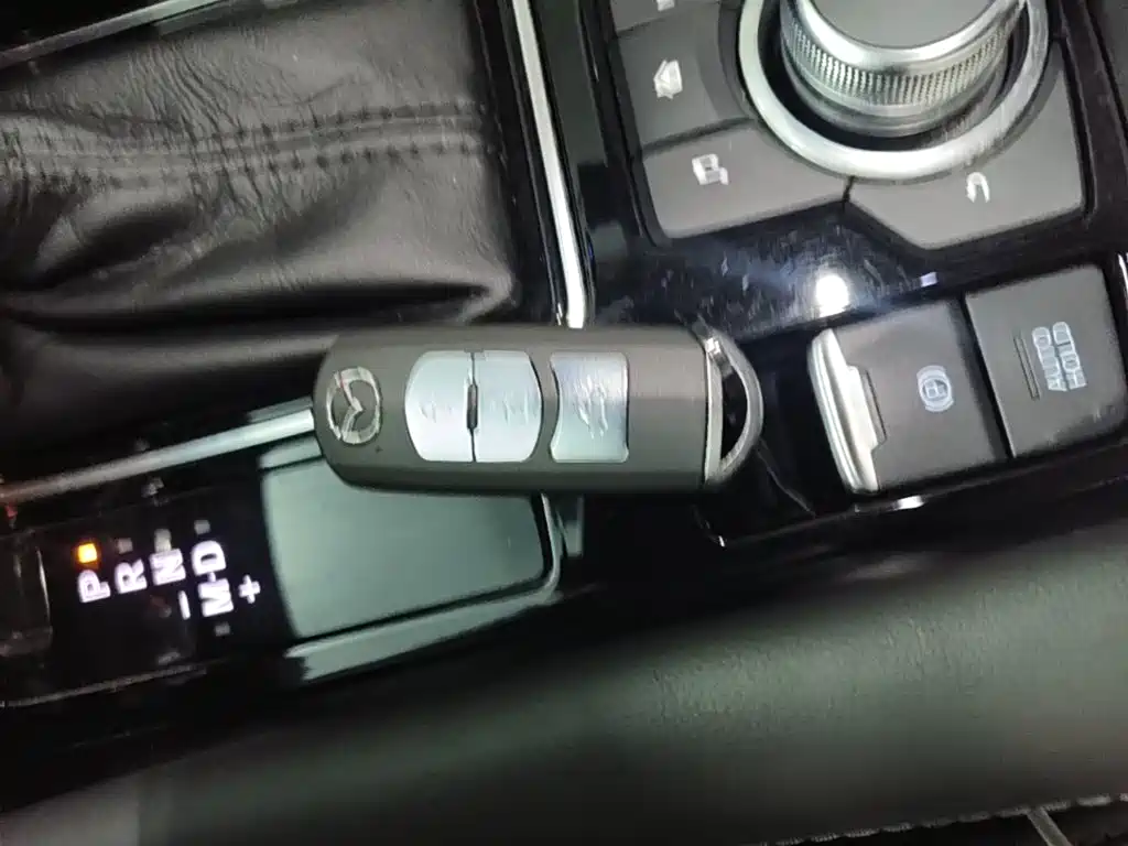 Mazda Atenza — миниатюра 9