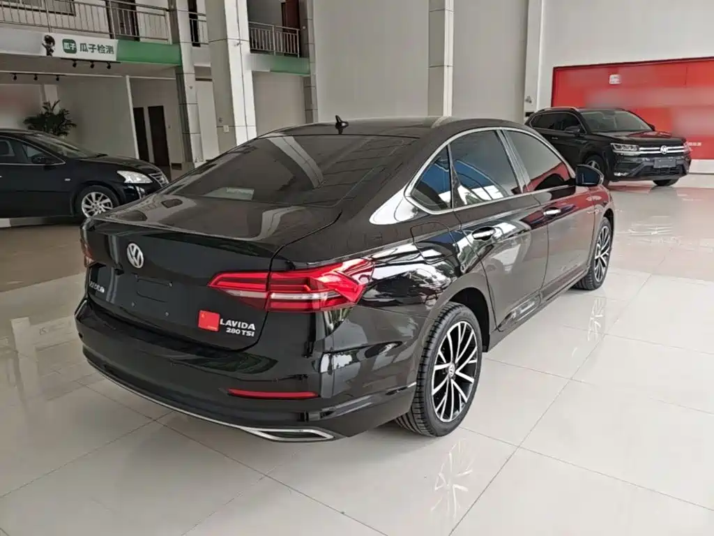 Volkswagen Lavida — миниатюра 7