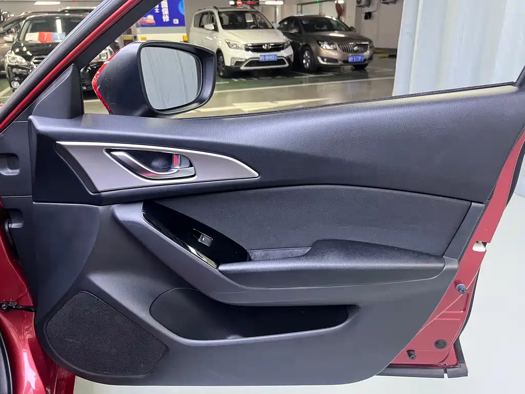 Mazda 3 Axela — миниатюра 13
