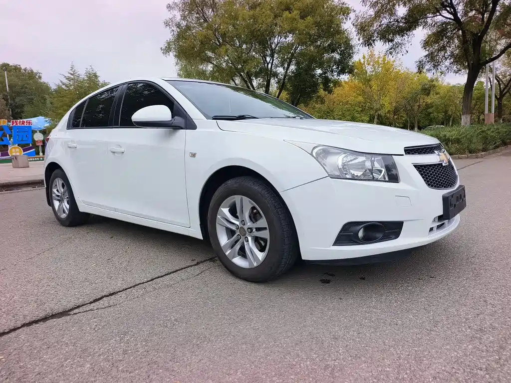 Chevrolet Cruze 2013 1.6L AT Luxury