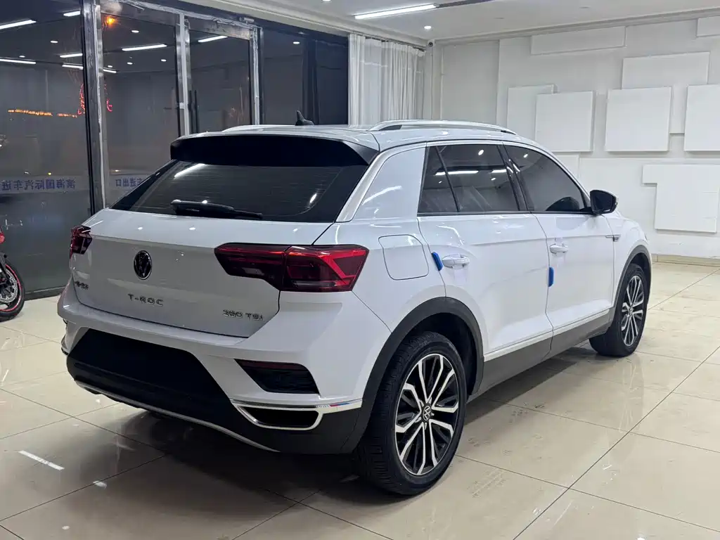 VOLKSWAGEN T ROC EXPLORING SONGS
