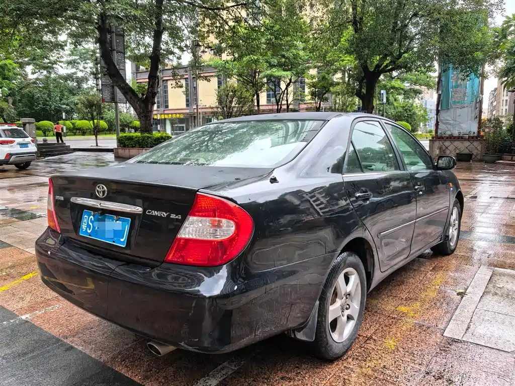 Toyota Camry 2005 2.4 Luxury