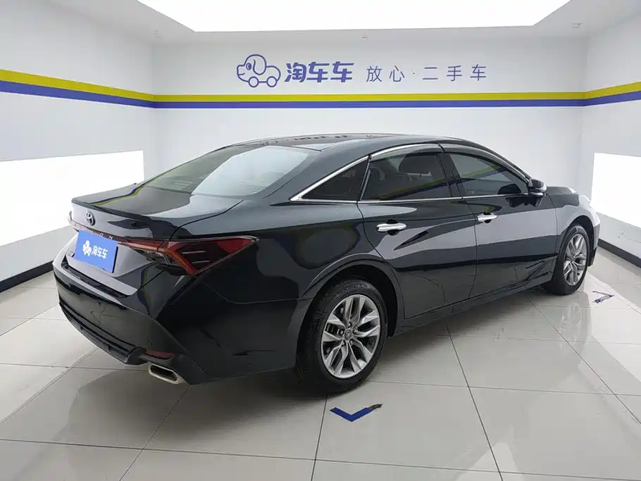 Toyota Avalon — миниатюра 3
