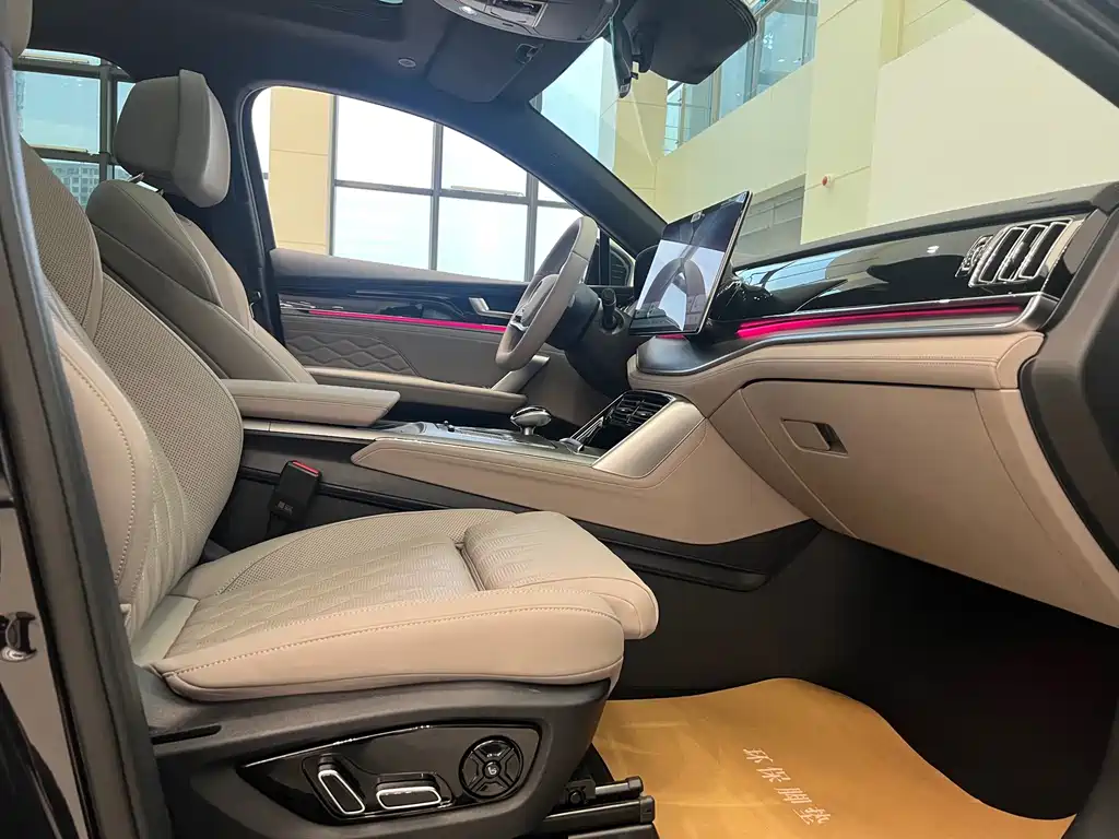 BYD Tang New Energy — миниатюра 8