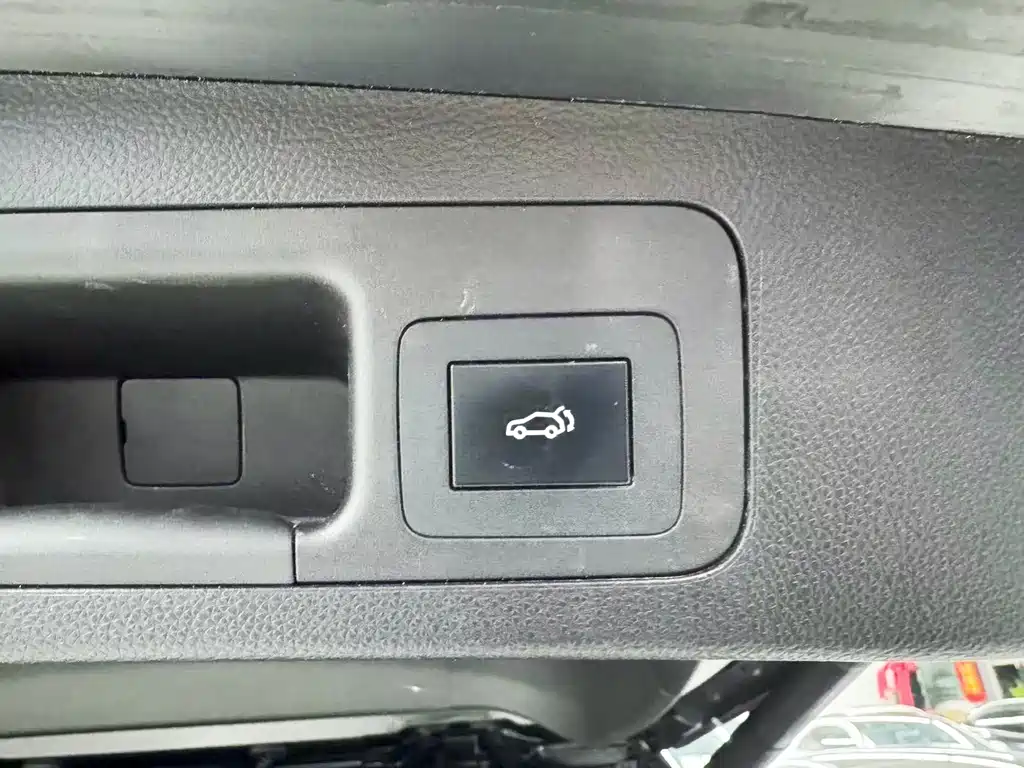 GAC Motor Trumpchi GS8 — миниатюра 21
