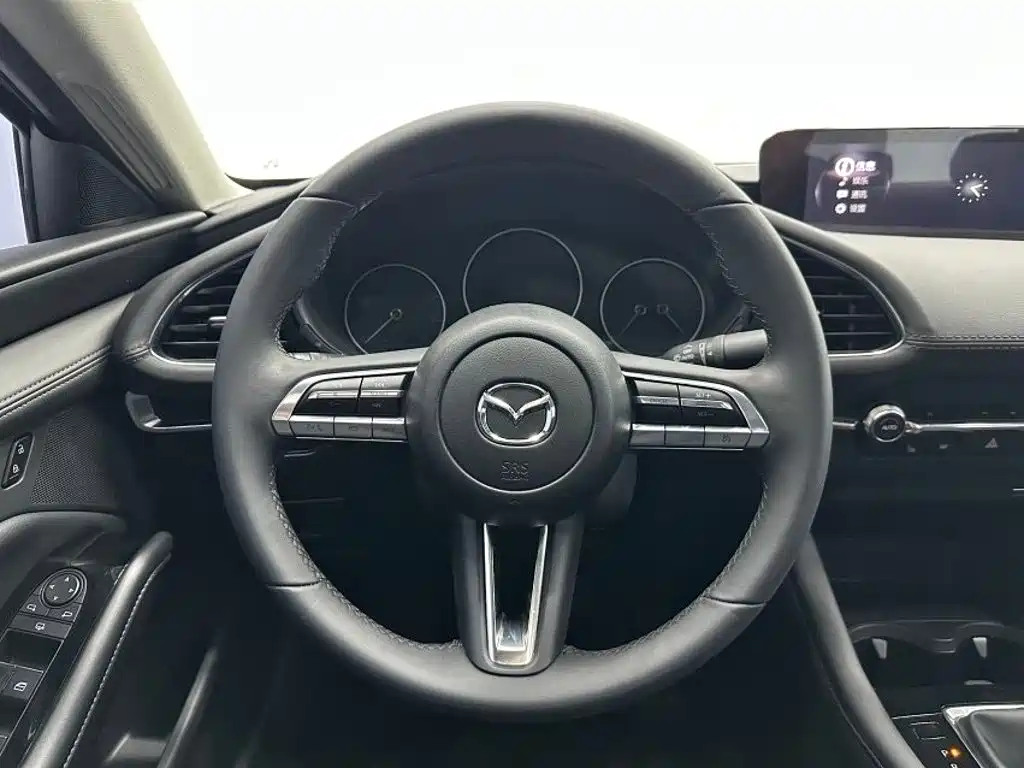 Mazda 3 Axela — миниатюра 10