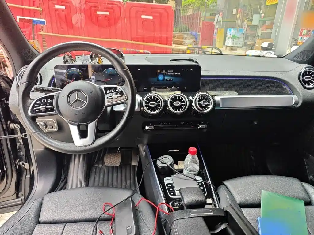 Mercedes-Benz GLB — миниатюра 13