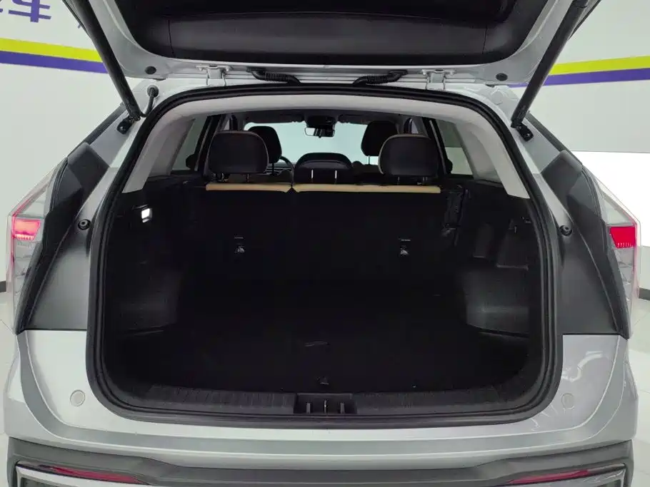 Geely Boyue L — миниатюра 4