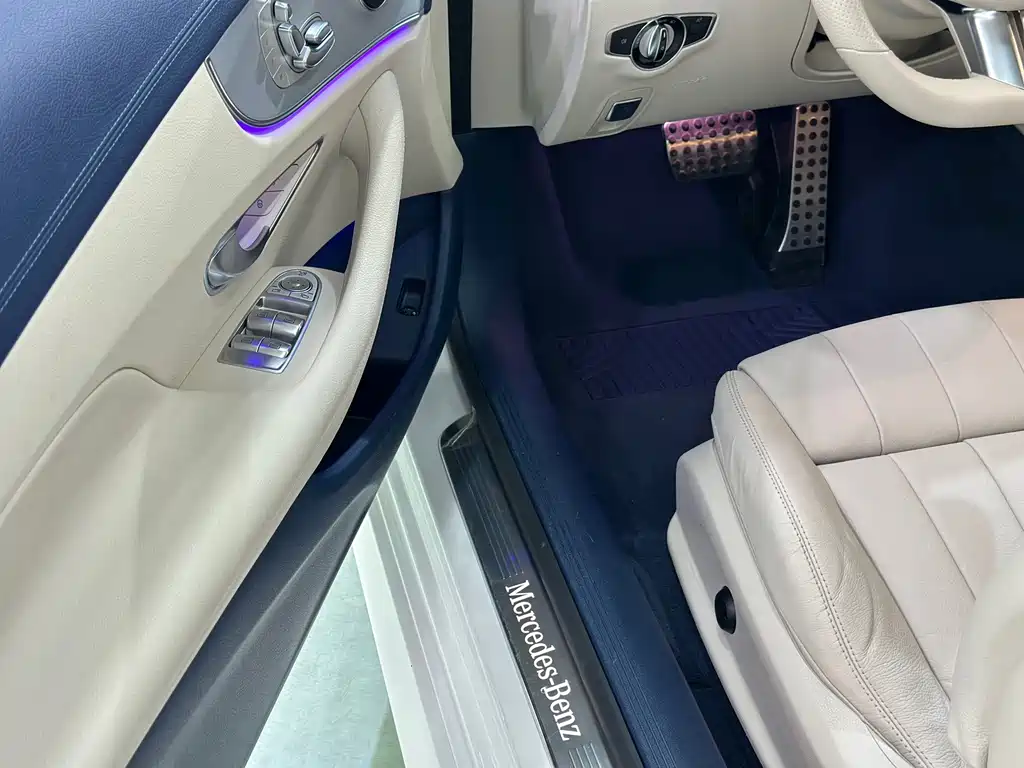 Mercedes-Benz E-Class (Import) — миниатюра 8