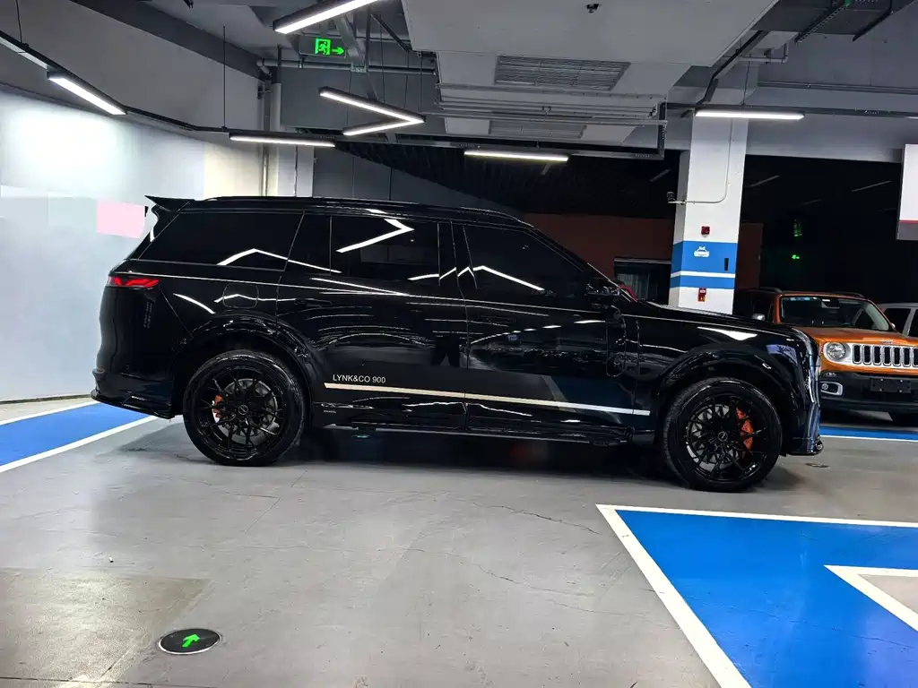 Lynk & Co 900 — миниатюра 8