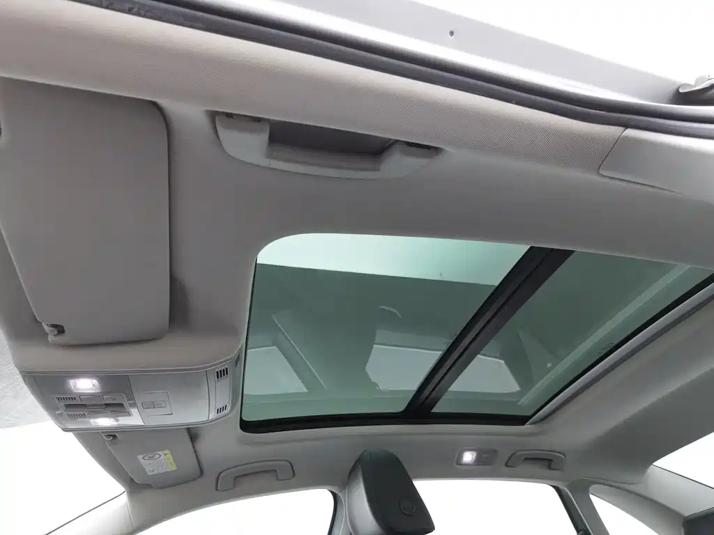 Volkswagen Sagitar — миниатюра 14