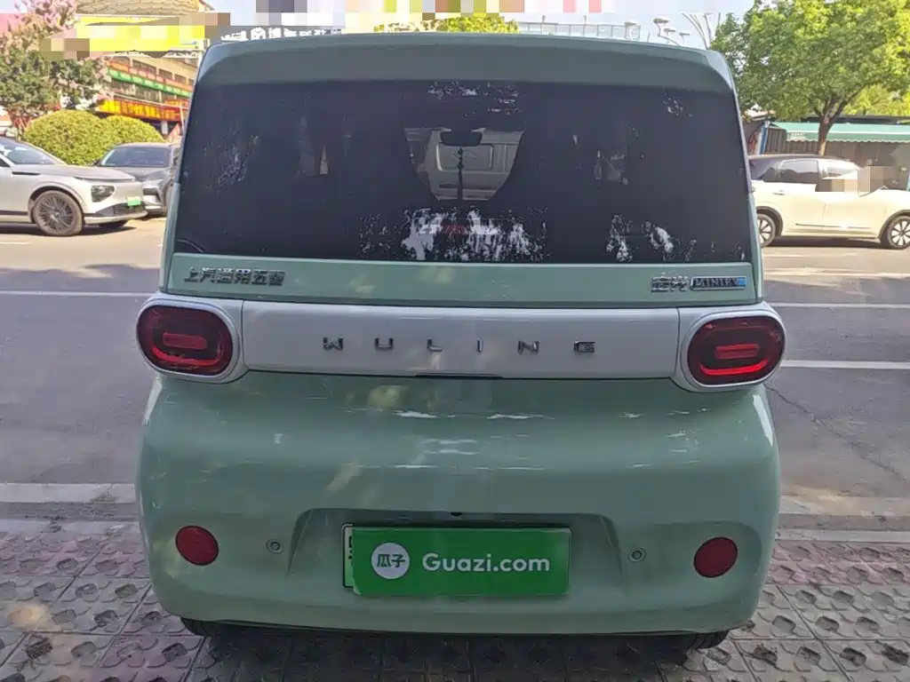 Wuling MINIEV — миниатюра 6