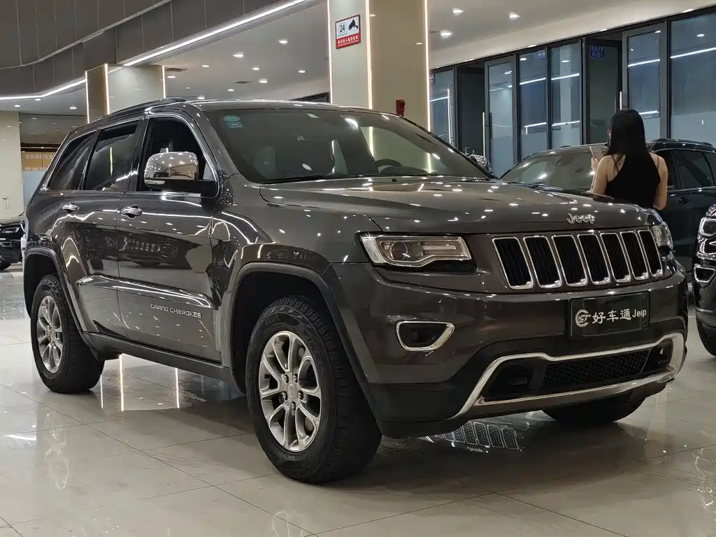 Jeep Grand Cherokee (Import) — миниатюра 2