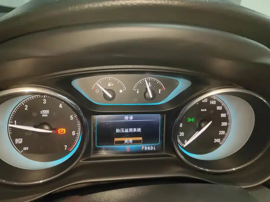 Buick Envision Plus — миниатюра 14