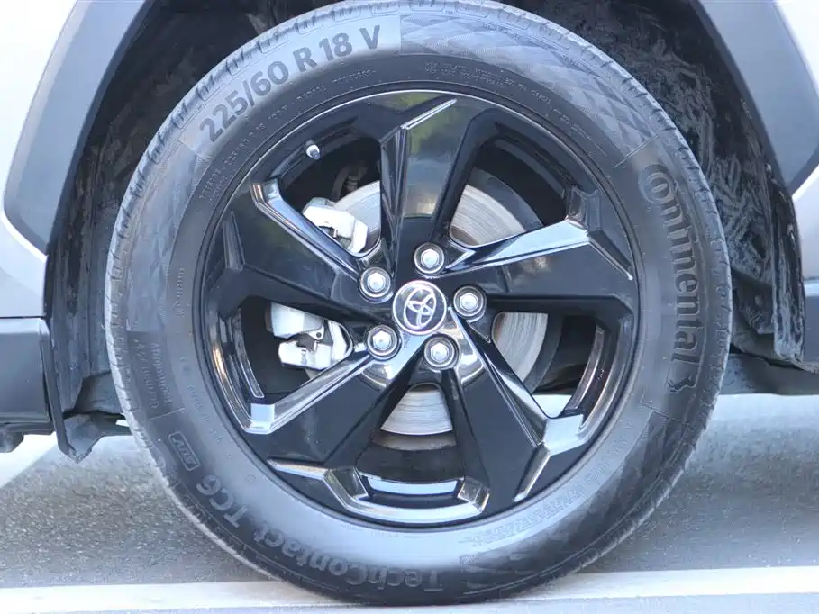 TOYOTA RAV4 RONGFANG