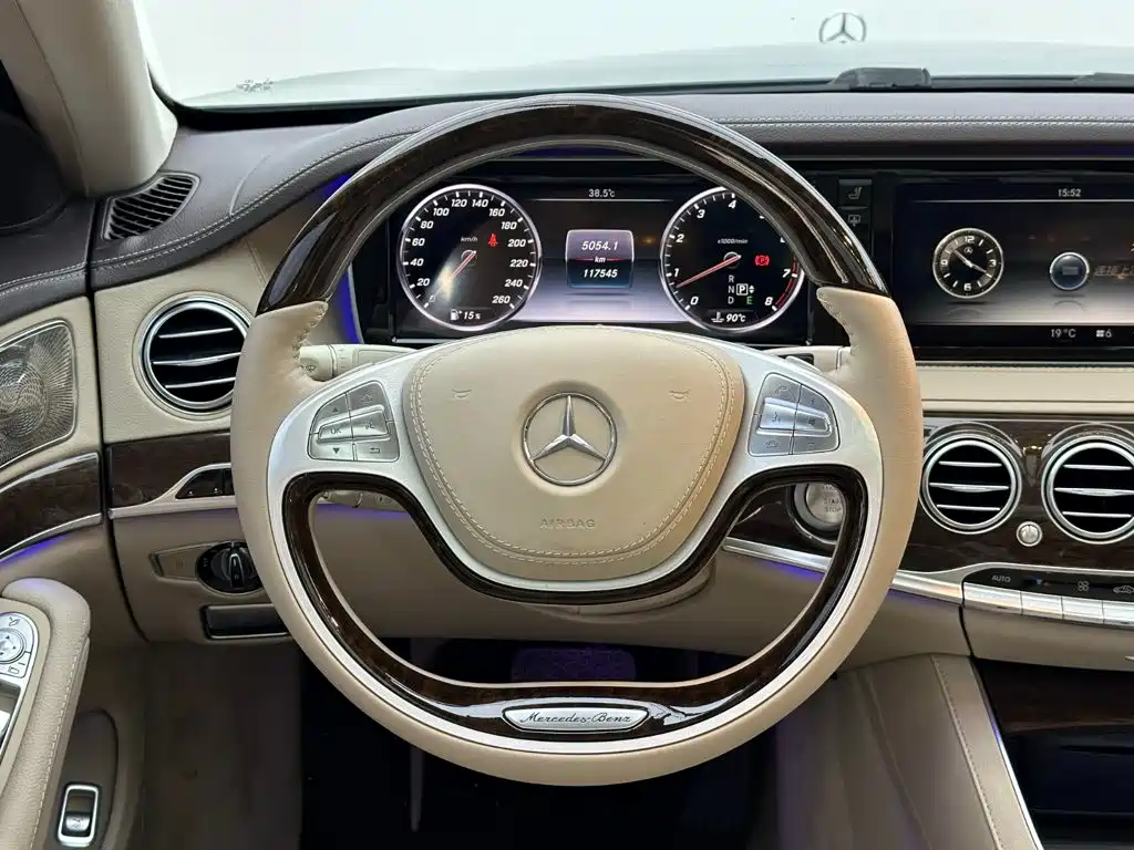 Mercedes-Benz S-Class — миниатюра 13