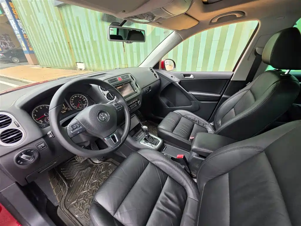 Volkswagen Tiguan 2011 2.0TSI R-Line