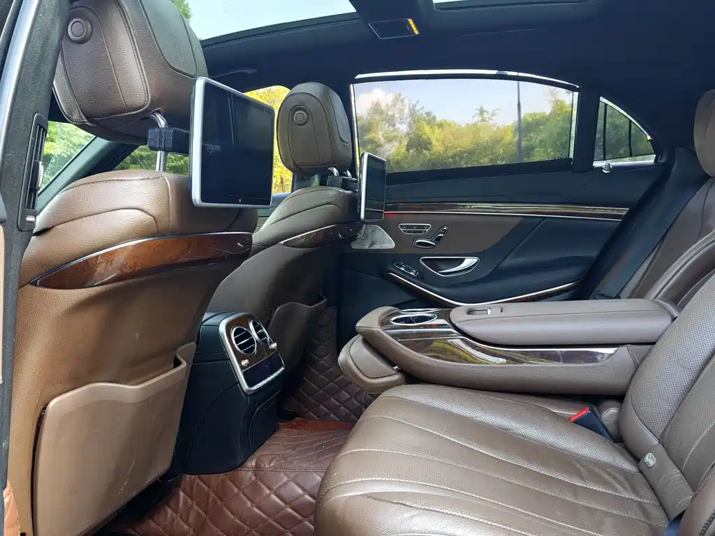 Mercedes-Benz S-Class — миниатюра 11