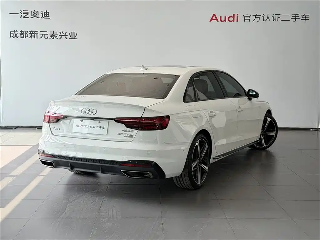 Audi A4L 2022 45 TFSI quattro
