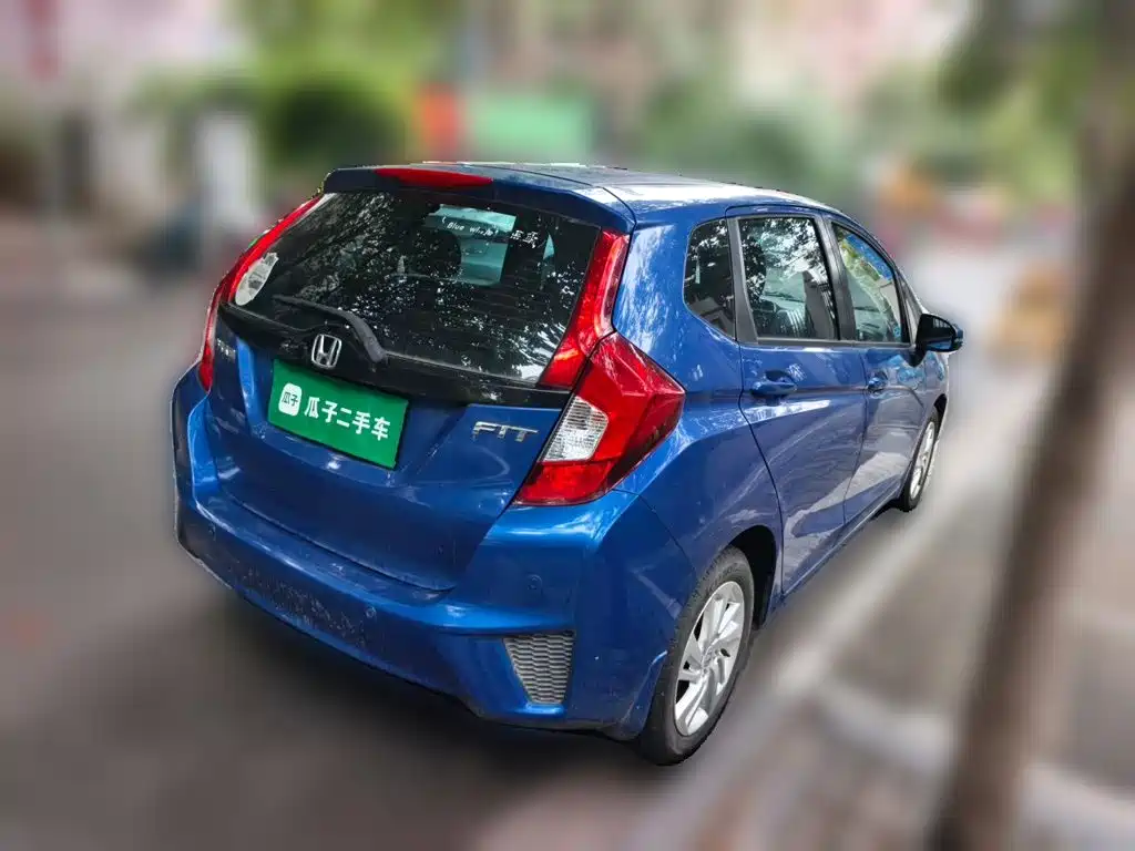 Honda Fit — миниатюра 5