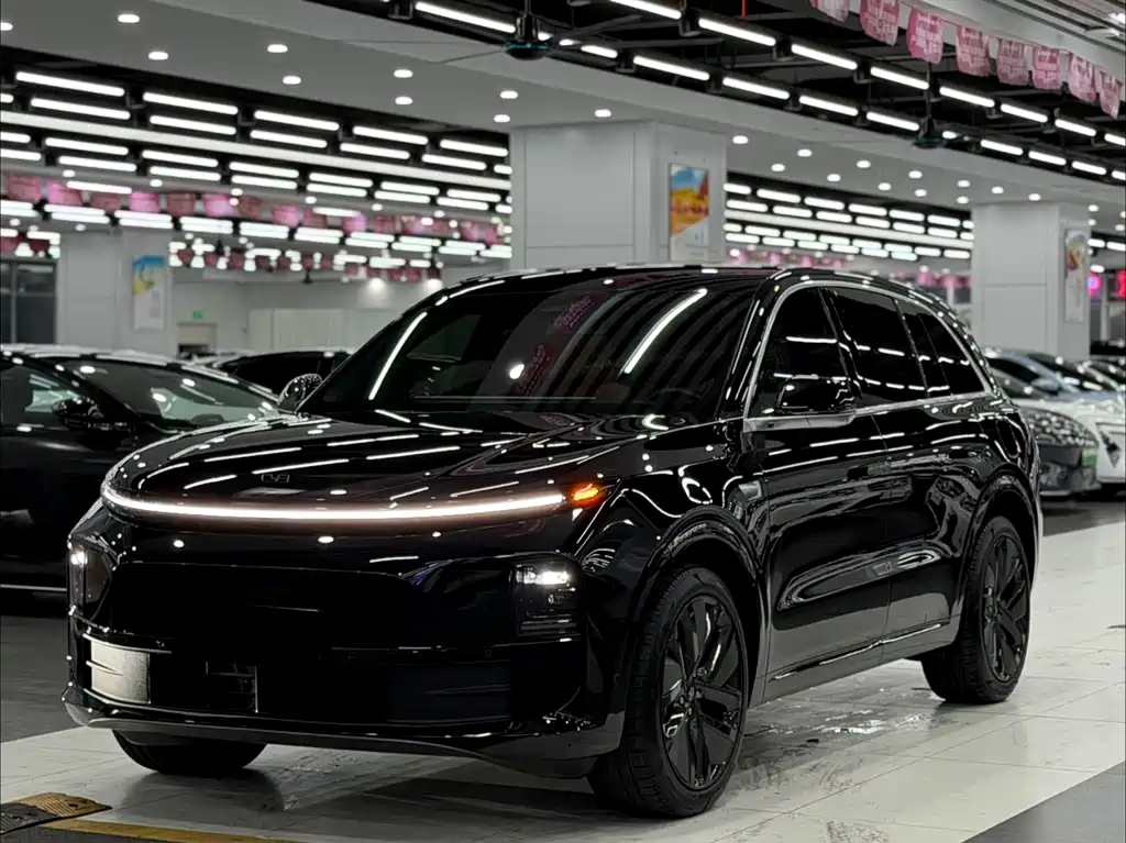 Li Auto Li L6 2025