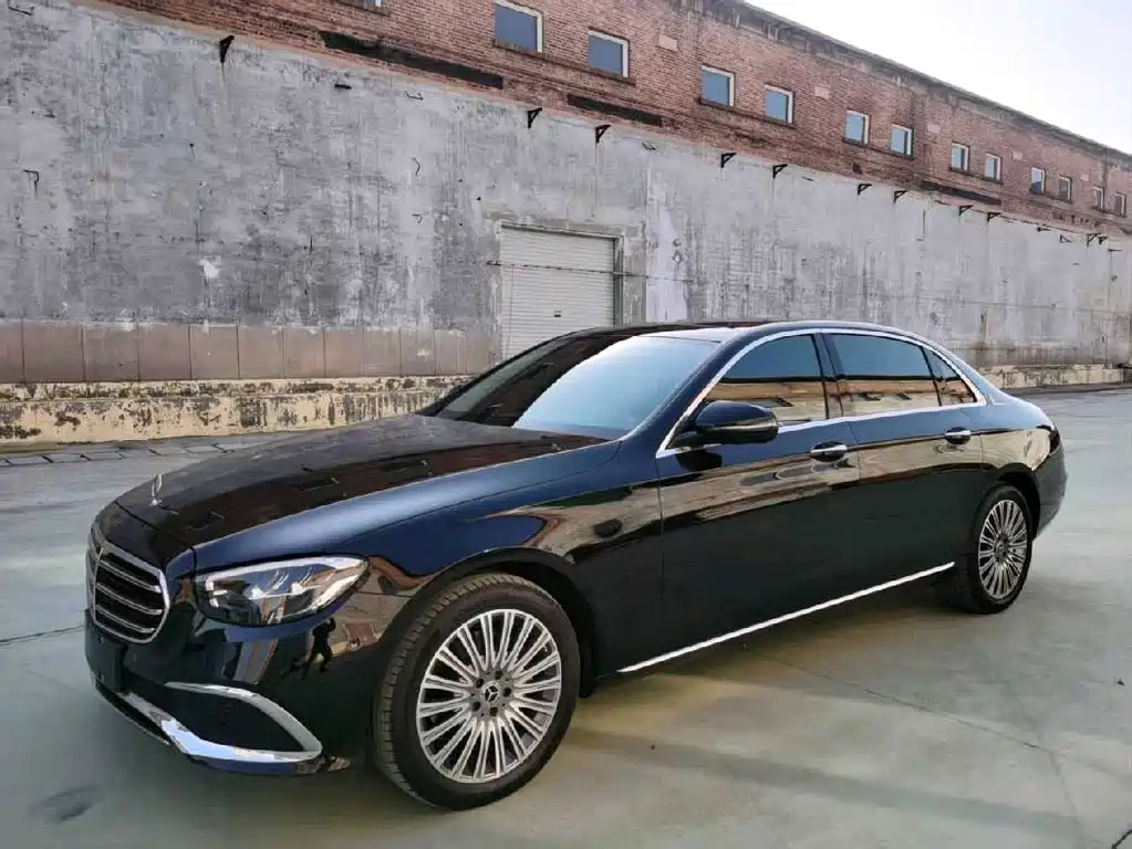 Mercedes-Benz E-Class 2023