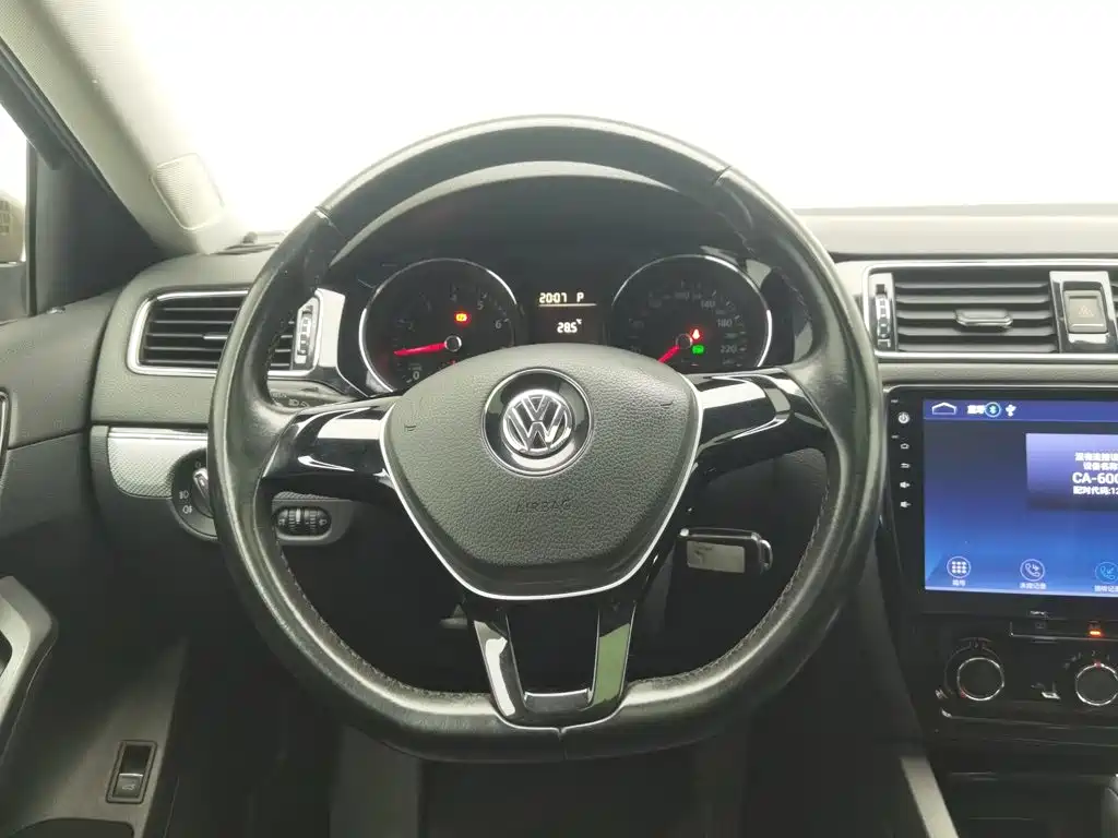 Volkswagen Sagitar — миниатюра 11