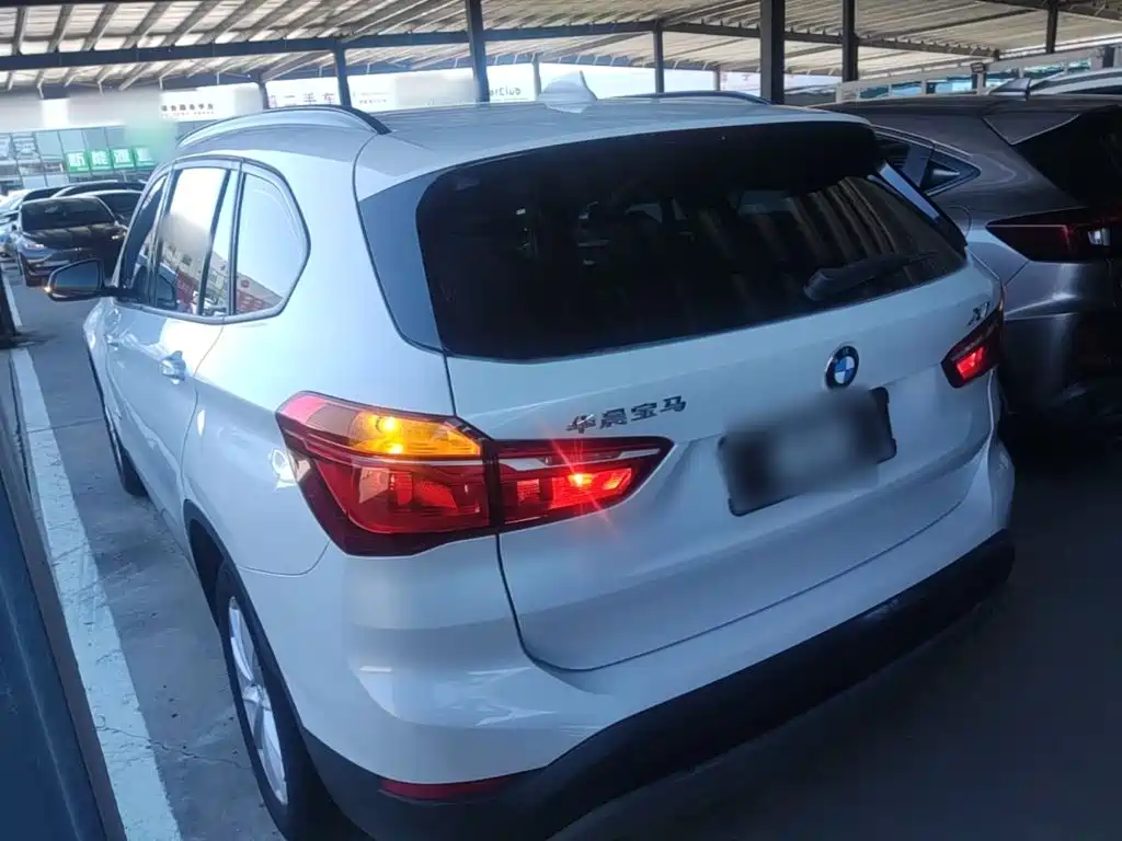 BMW X1 — миниатюра 5