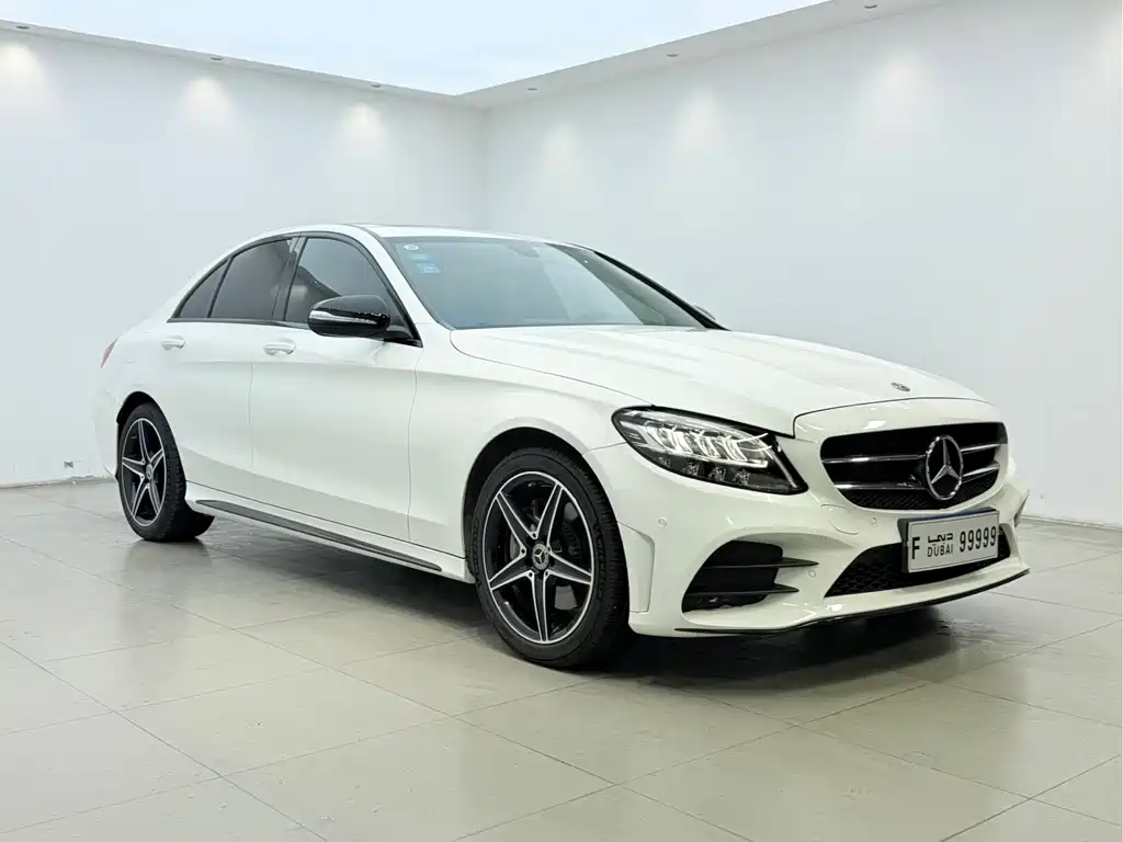 Mercedes-Benz C-Class — миниатюра 3