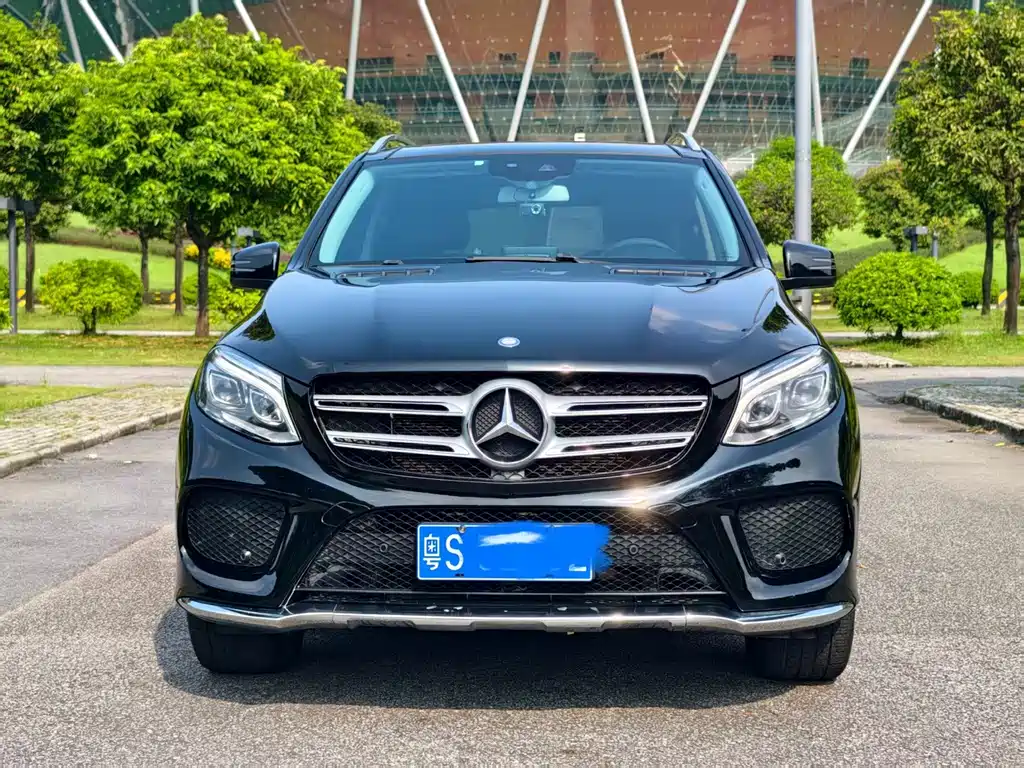 Mercedes-Benz GLE (Import) — миниатюра 2