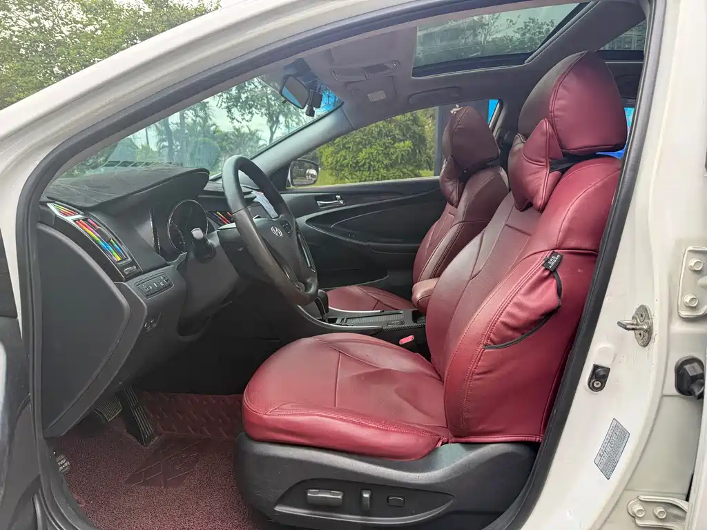 Hyundai Sonata — миниатюра 8
