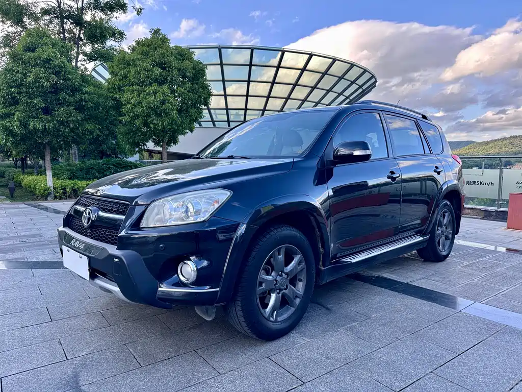 Toyota RAV4 2012