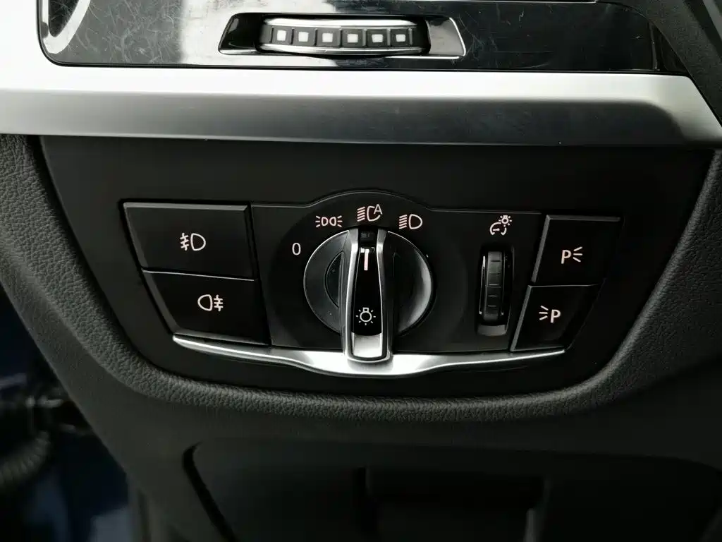BMW X3 — миниатюра 21