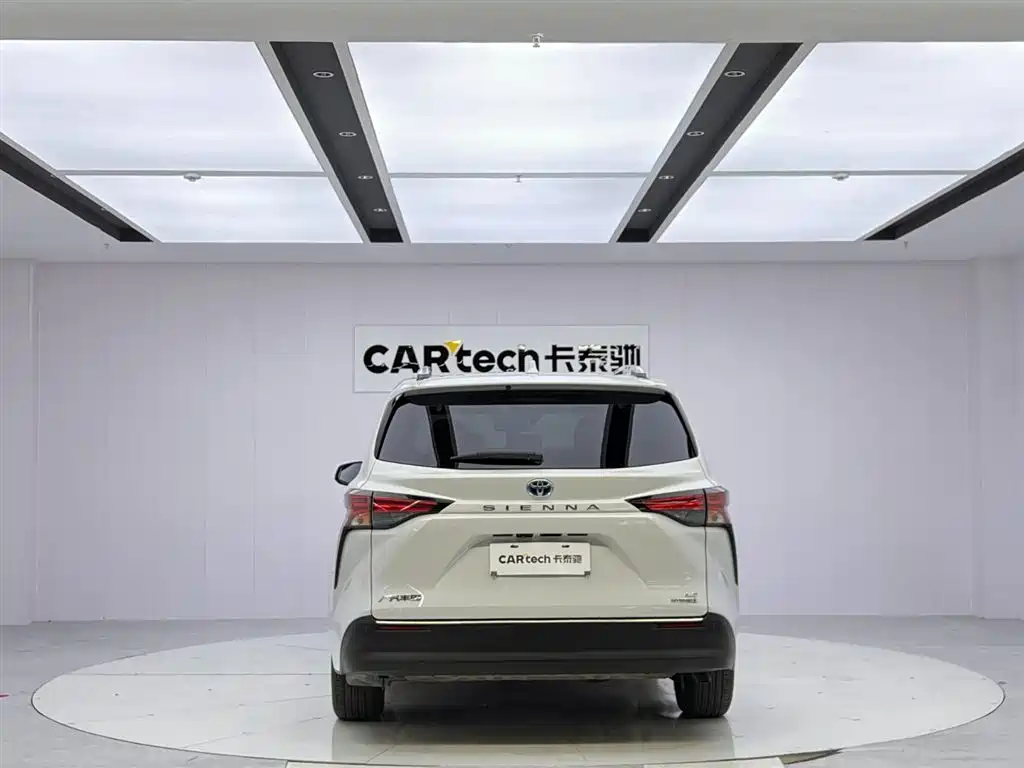 Toyota Sienna 2023 2.5L Comfort