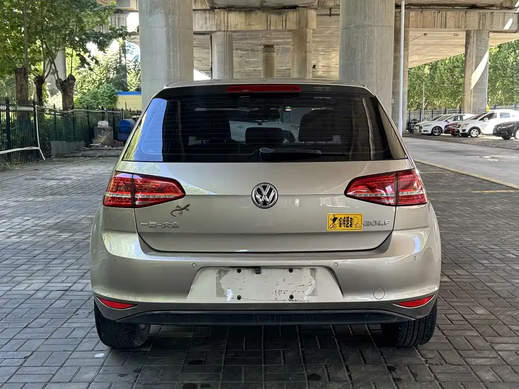 Volkswagen Golf — миниатюра 4
