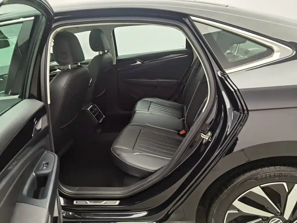 Volkswagen Passat — миниатюра 15