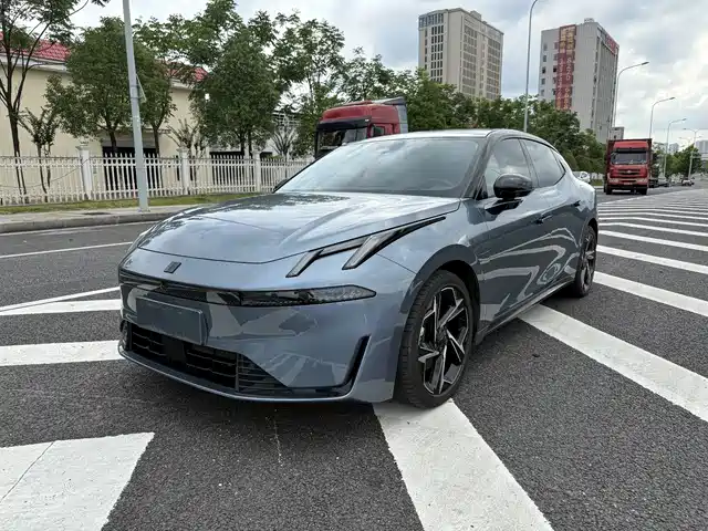 2024 Lynk & Co 07