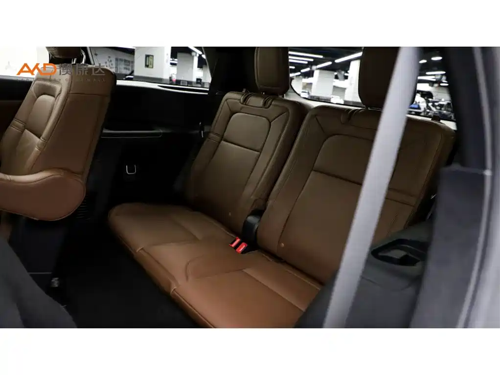 Lincoln Aviator — миниатюра 9