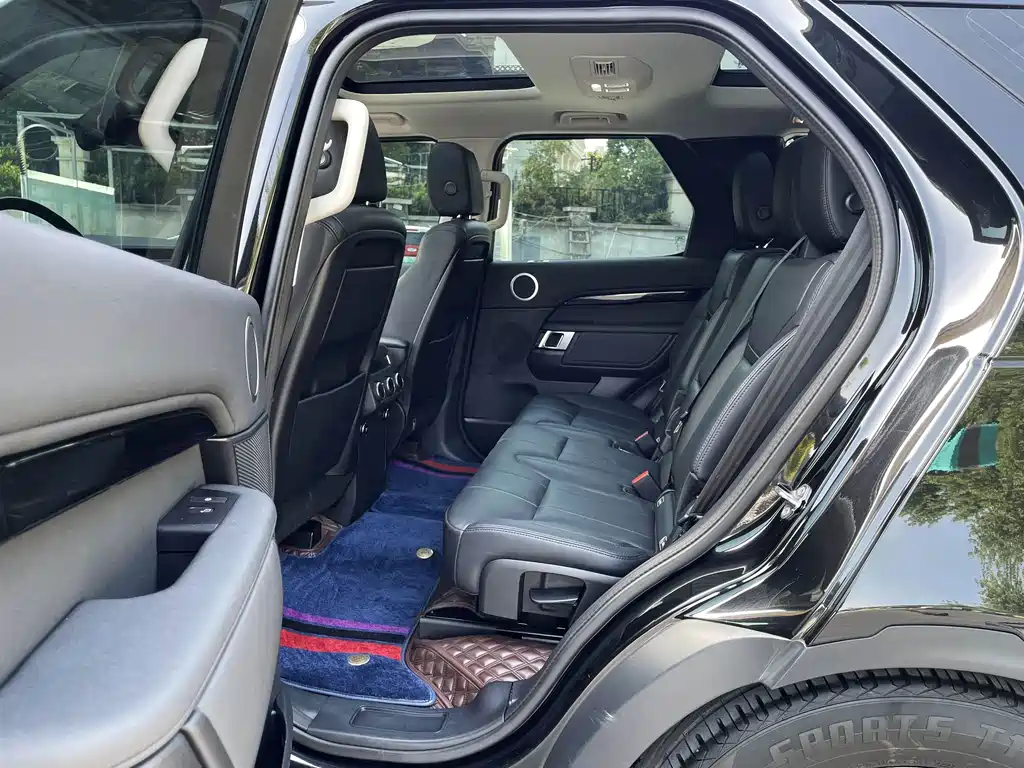 Land Rover Discovery 2.0T SE, фото 5