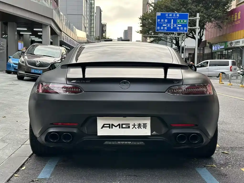 MERCEDES-BENZ AMG GT
