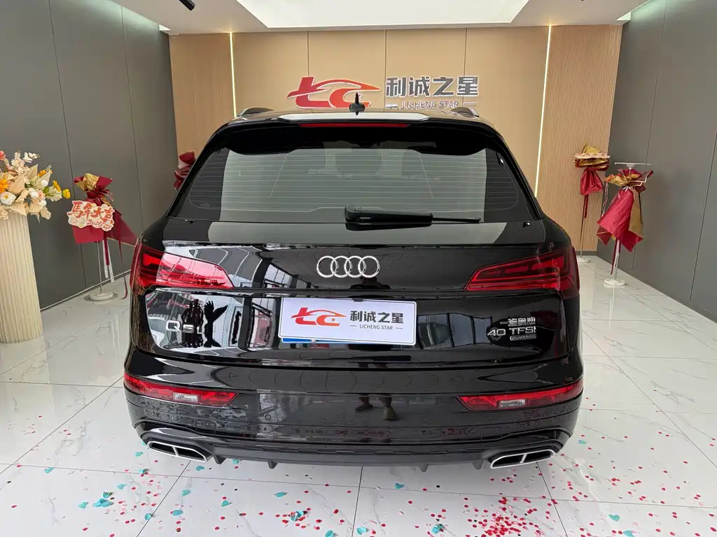 Audi Q5L 2024 40 TFSI Luxury