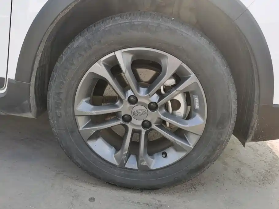 Geely Vision X3 X3 2020 1.5L CVT Luxury